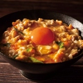 料理メニュー写真 濃厚卵と地鶏の親子丼